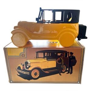 Avon Vintage 1926 Checker Cab After Shave Bottle with Box and Sticker Details